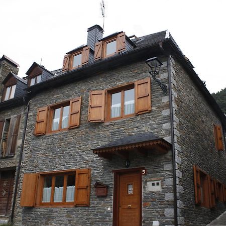 Apartamentos Valle De Aran Mont Eksteriør billede